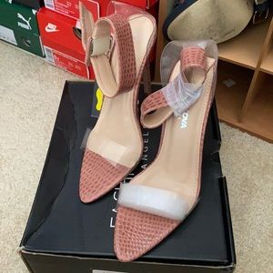 Women’s Clear and Rose color heels size 7